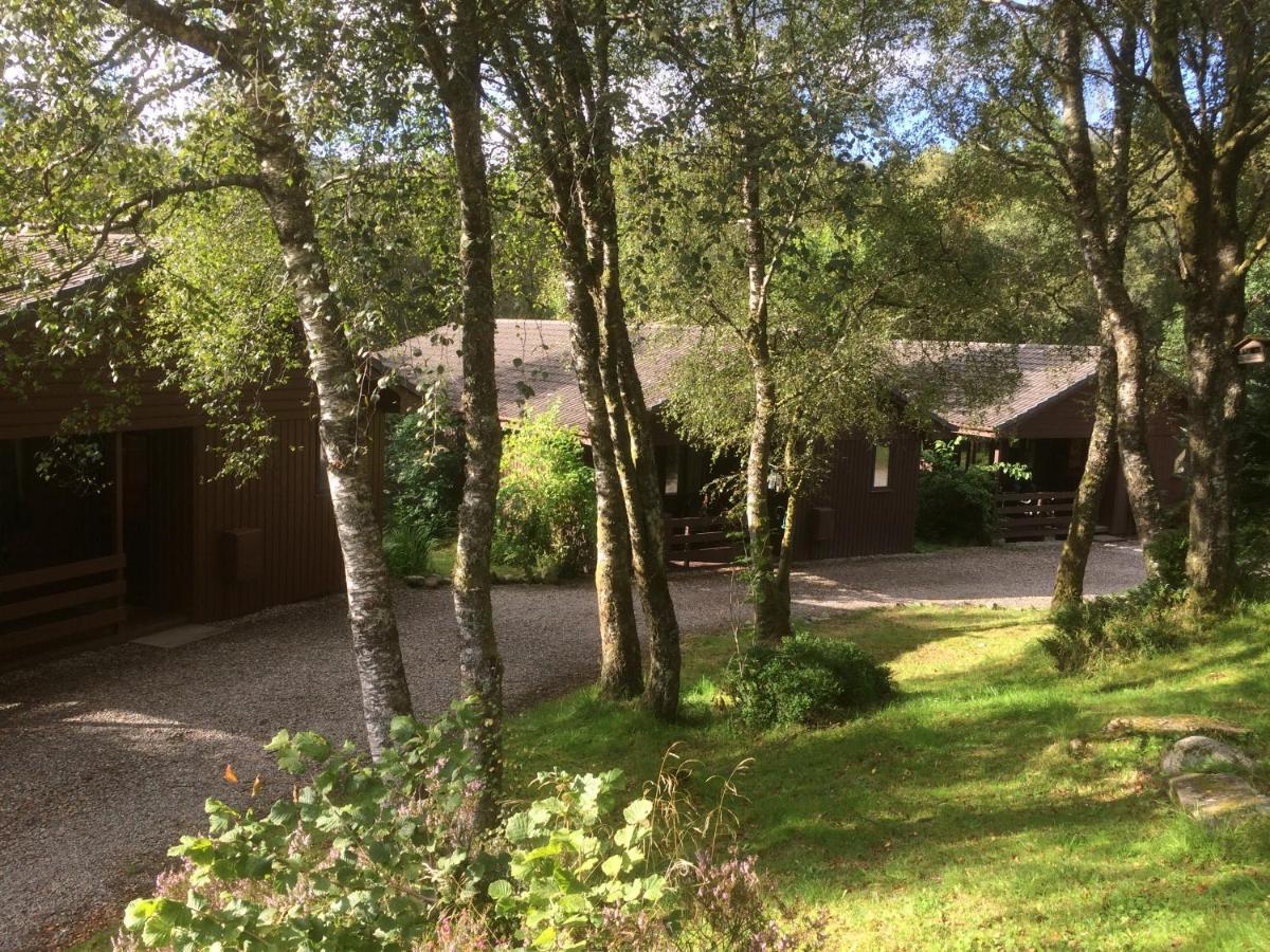 Birchbrae Highland Lodges Онич Экстерьер фото