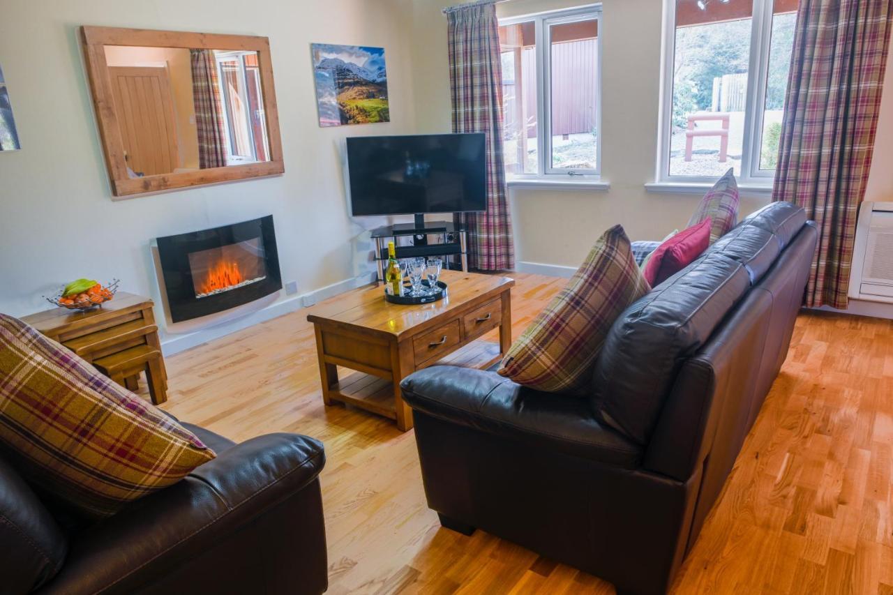 Birchbrae Highland Lodges Онич Экстерьер фото
